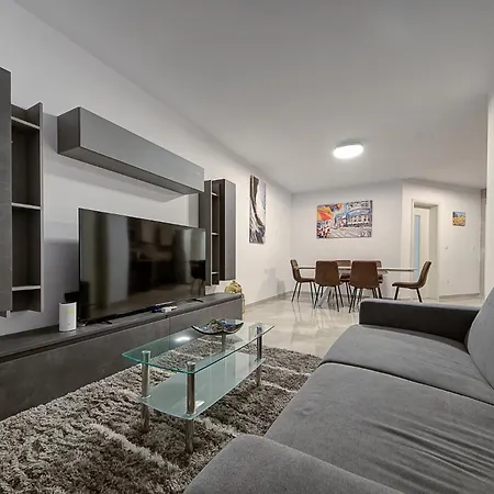 Lovely 2br With Backyard & Sofabed In By 360 Estates Apartment Gzira