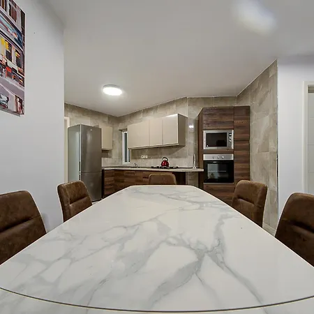 Lovely 2br With Backyard & Sofabed In By 360 Estates Gzira