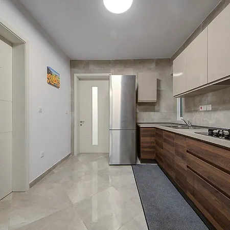 Lovely 2br With Backyard & Sofabed In By 360 Estates *