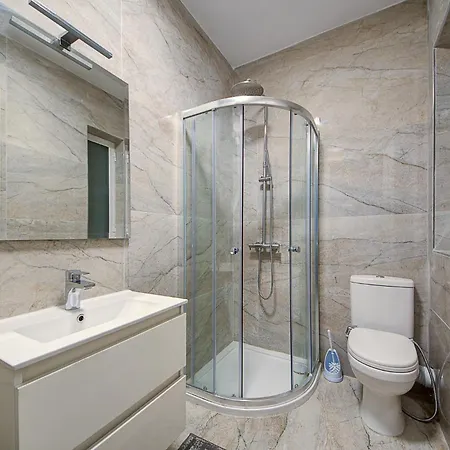 Lovely 2br With Backyard & Sofabed In By 360 Estates *